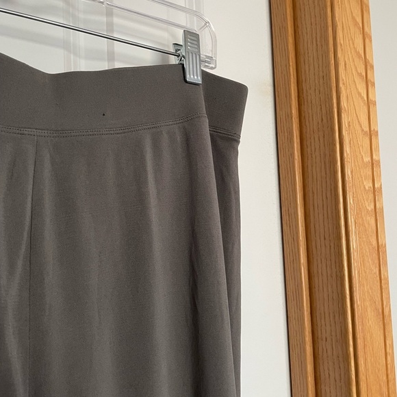 Eileen Fisher 100% Silk Double Layer Crop Pant in Fawn Size Large - Picture 2 of 9